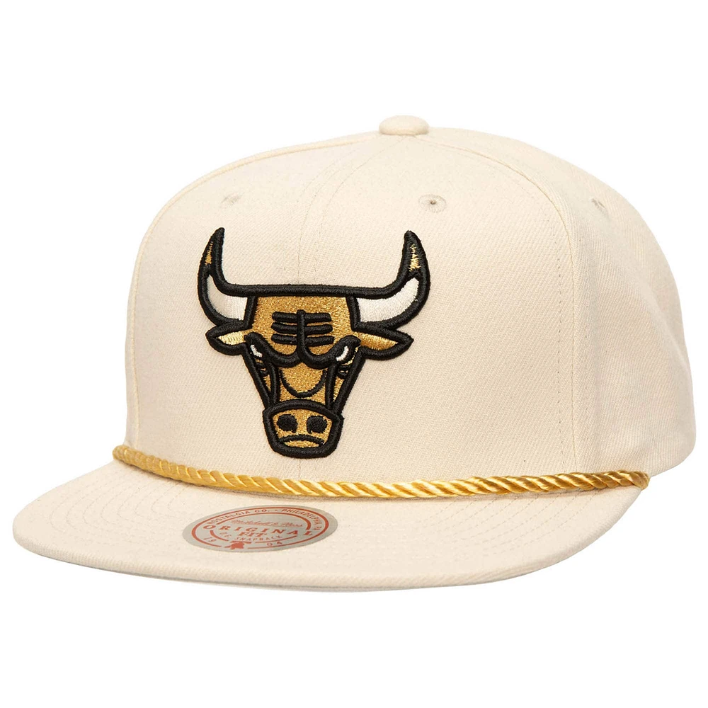 Casquette Snapback dorée crème Chicago Bulls Mitchell & Ness pour hommes