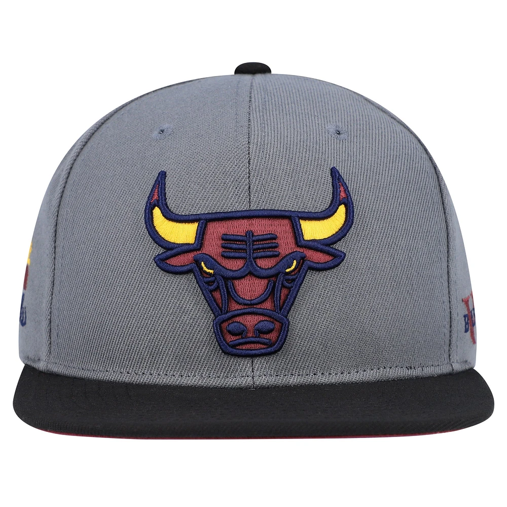 Casquette Snapback Chicago Bulls Core gris/noir Mitchell & Ness pour hommes