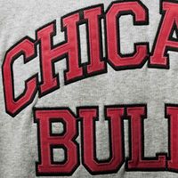 Men's Mitchell & Ness Heathered Gray Chicago Bulls Hardwood Classics Big Tall Throwback Pullover Hoodie