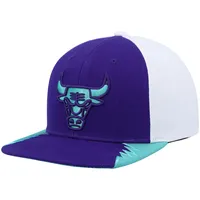 Men's Mitchell & Ness Purple Chicago Bulls Day 5 Snapback Hat