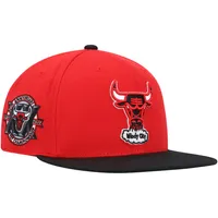 Men's Chicago Bulls Mitchell & Ness Black Hardwood Classics Earthquake  Snapback Hat