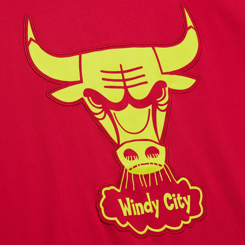 T-shirt premium rouge Mitchell & Ness Chicago Bulls Hardwood Classics Neon Nights pour hommes