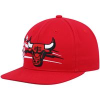 Men's Mitchell & Ness Red Chicago Bulls Retro Bolt Deadstock Snapback Hat