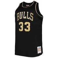 Men's Mitchell & Ness Scottie Pippen Black Chicago Bulls Big Tall Hardwood Classics 1997/98 Swingman Jersey