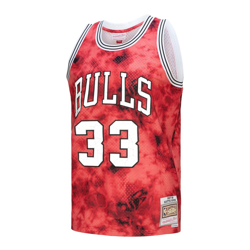 Chicago Bulls Scottie Pippen 1997 Swingman Jersey by Mitchell and Ness -  White - Mens