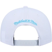 Men's Mitchell & Ness Silver/Blue Chicago Bulls Day 5 Snapback Hat