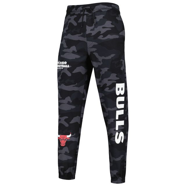 Pantalon de jogging Tonal Chicago Bulls pour homme New Era noir/camouflage