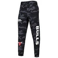 Men's New Era Black/Camo Chicago Bulls Tonal Joggers
