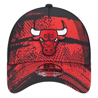 Men's New Era Black/Red Chicago Bulls Tip Off A-Frame Trucker 9FORTY Adjustable Hat