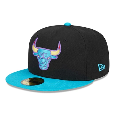 Men's New Era Black/Turquoise Chicago Bulls Arcade Scheme 59FIFTY Fitted Hat