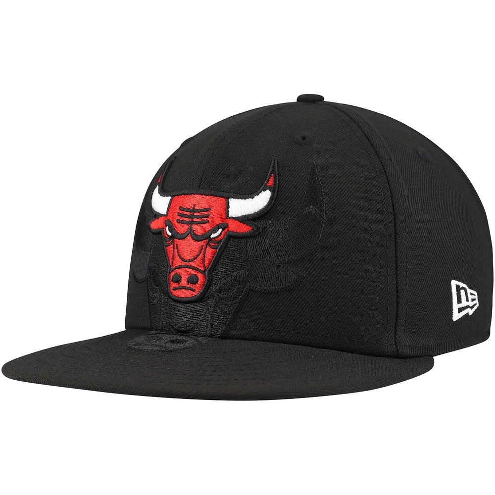 Casquette ajustée 59FIFTY noire avec logo Blackout Shadow des Chicago Bulls New Era pour hommes