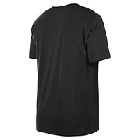 Men's New Era Black Chicago Bulls Enzyme Wash Oversized T-Shirt