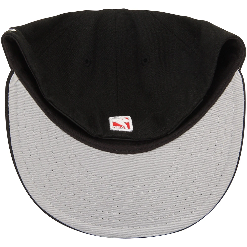 Men's New Era Black Chicago Bulls Official Team Color 59FIFTY Fitted Hat