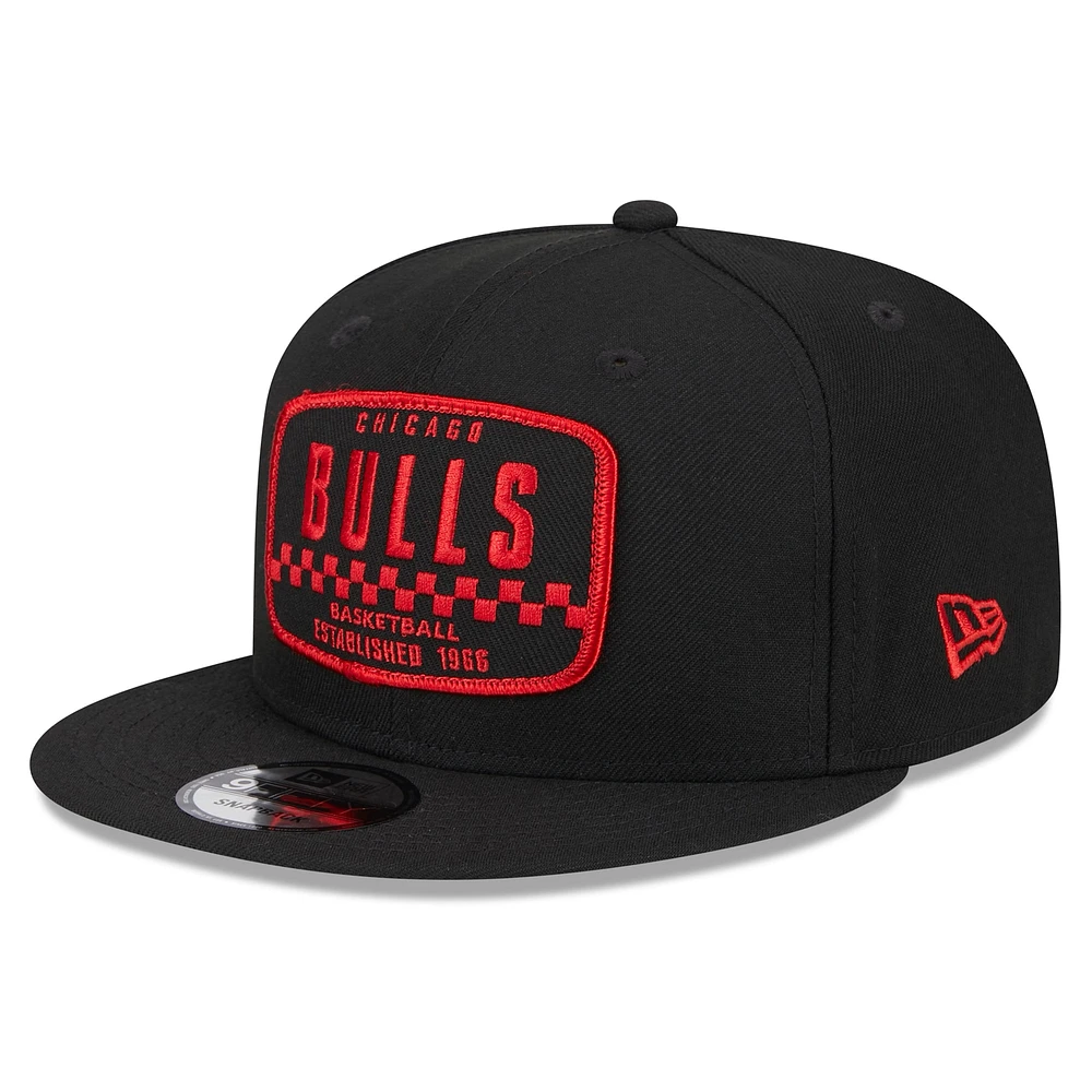 Casquette Snapback 9FIFTY noire New Era pour hommes des Chicago Bulls Rally Drive Finish Line Patch