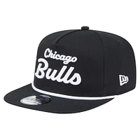 Men's New Era Black Chicago Bulls Team Text Golfer Snapback Hat