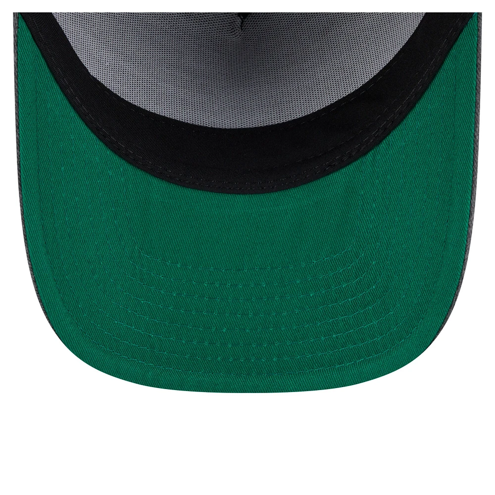 Men's New Era  Charcoal Chicago Bulls Throwback Washed Pre-Curved 9FIFTY Snapback Hat