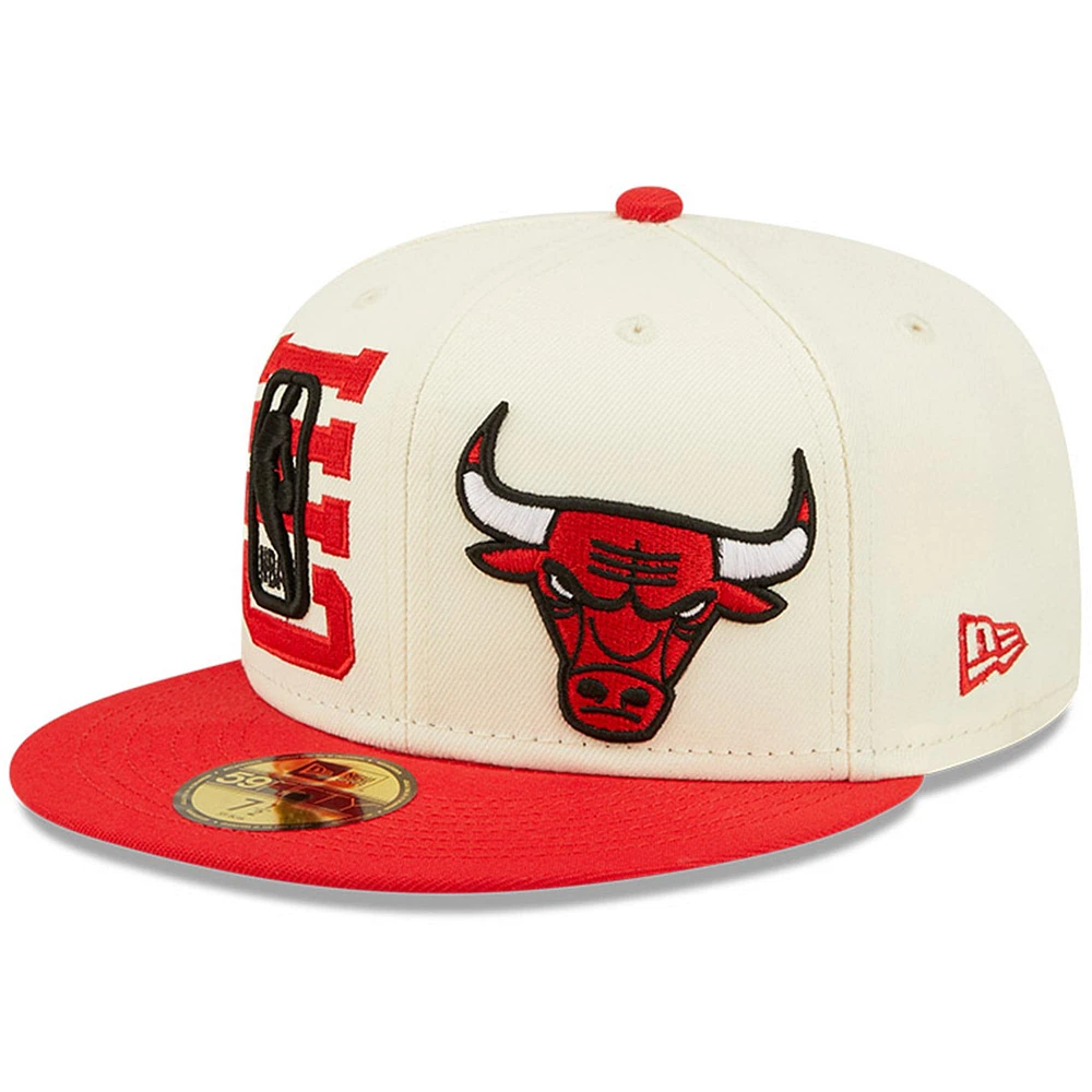 Casquette ajustée 2022 NBA Draft 59FIFTY New Era Chicago Bulls crème/rouge pour homme