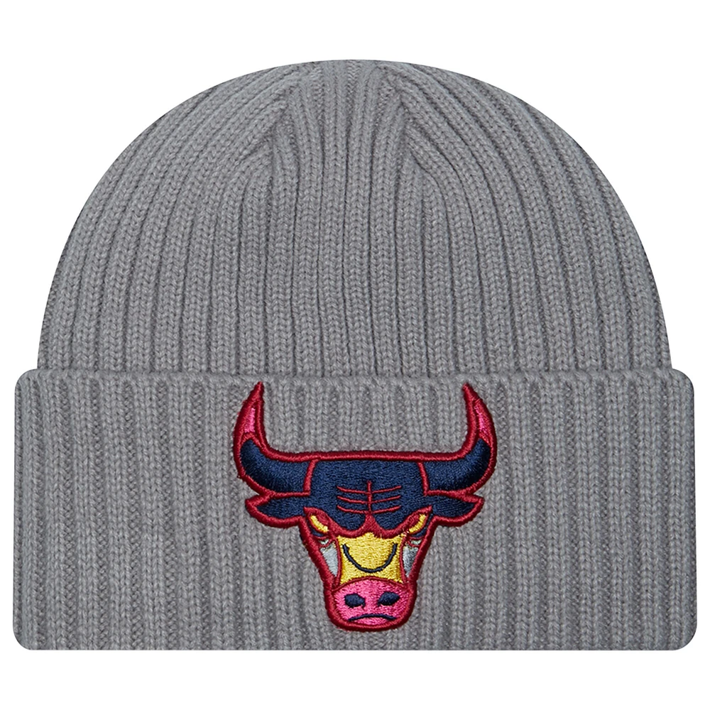 Bonnet en tricot à revers gris Chicago Bulls Color Pack New Era pour homme