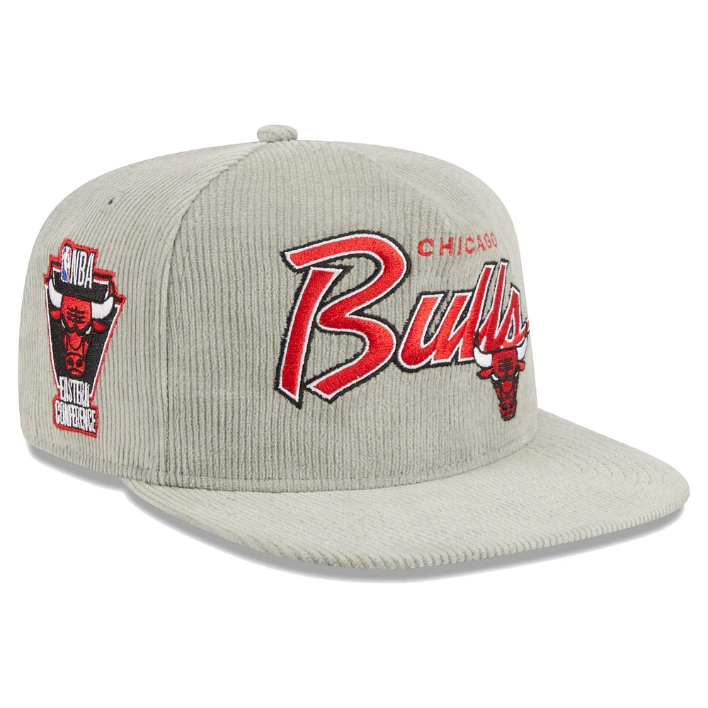 Casquette Snapback 9FIFTY en velours côtelé The Golfer des Chicago Bulls New Era pour hommes, grise