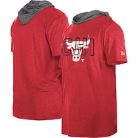 Men's New Era Heather Red Chicago Bulls Active Hoodie T-Shirt