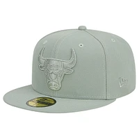 V107988 BULLS NBA NWE FA23 Pack Couleur Sage 59Fifty HATMENHIC