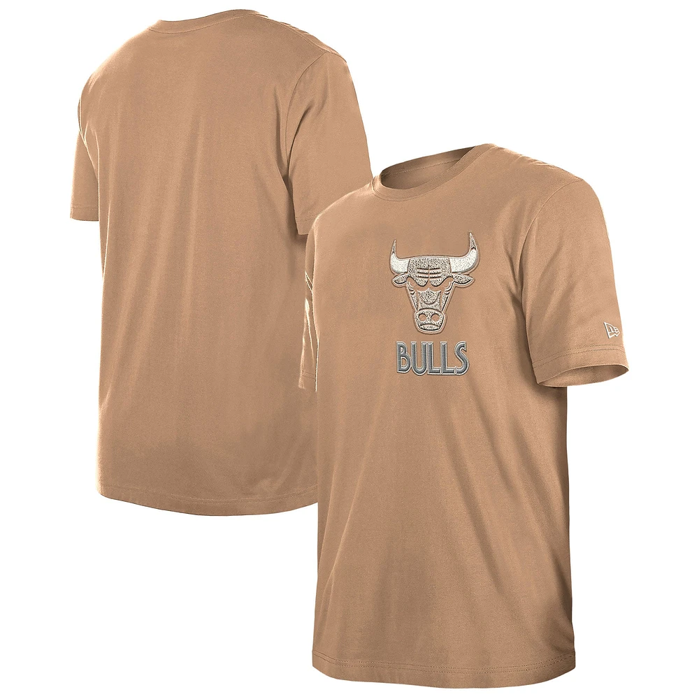 T-shirt épais en chenille Chicago Bulls City Edition 2024/25 pour homme New Era Tan