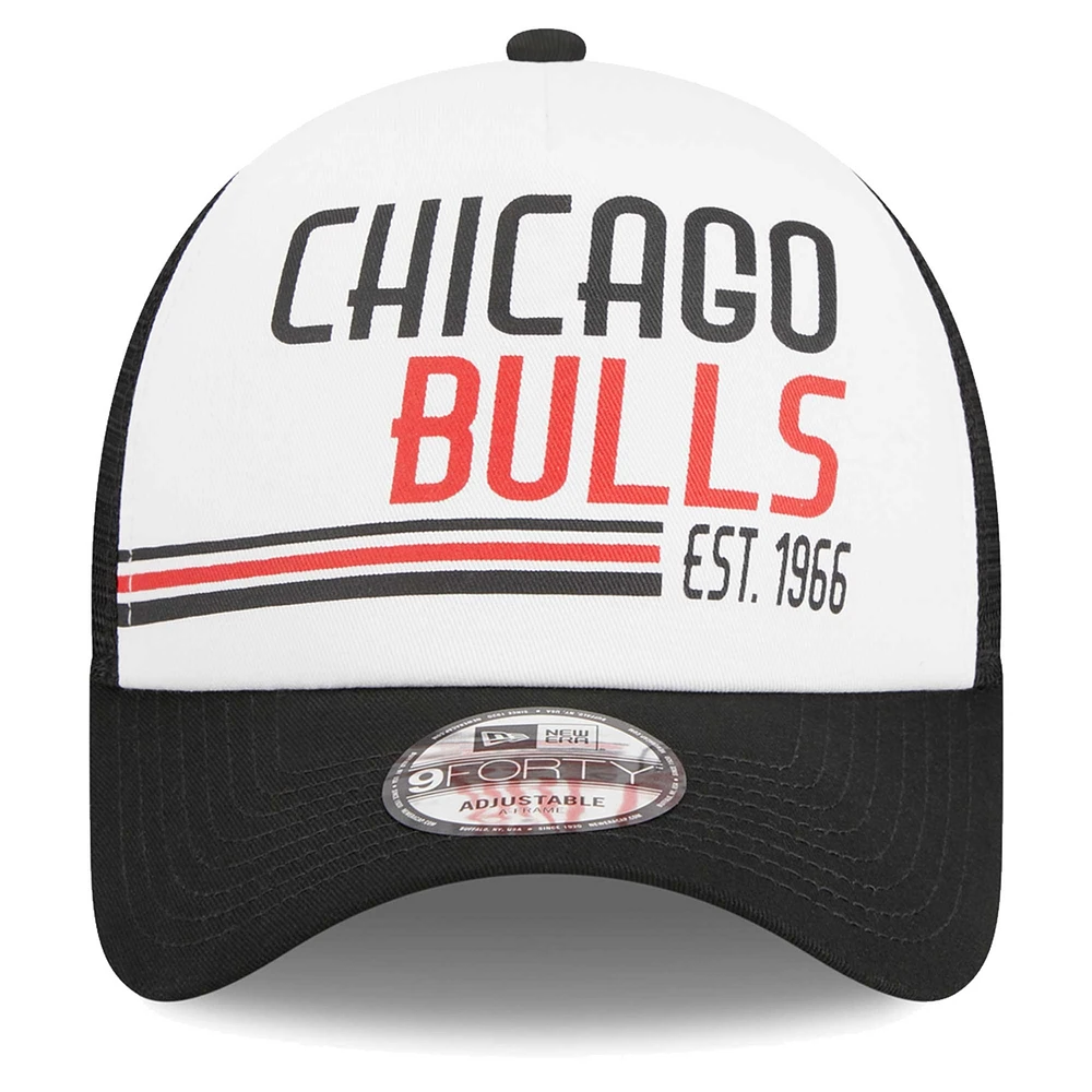 Casquette ajustable 9FORTY Trucker en mousse blanche Chicago Bulls Lift Pass New Era pour hommes