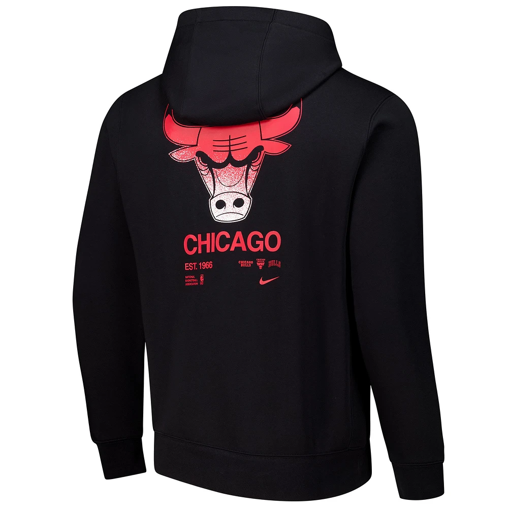 Men's Nike Black Chicago Bulls Courtside Club Pullover Hoodie