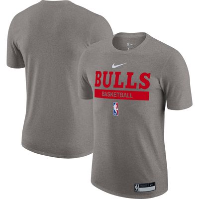 Men's Chicago Bulls Nike White 2022/23 Legend On-Court Practice Performance  Long Sleeve T-Shirt