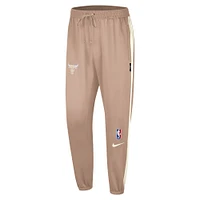 Pantalon Nike Tan Chicago Bulls 2024/25 City Edition Authentic Showtime pour homme