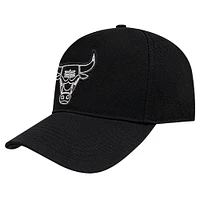 Casquette Snapback Pro Standard noire Chicago Bulls Paint the City Pinch Front pour hommes