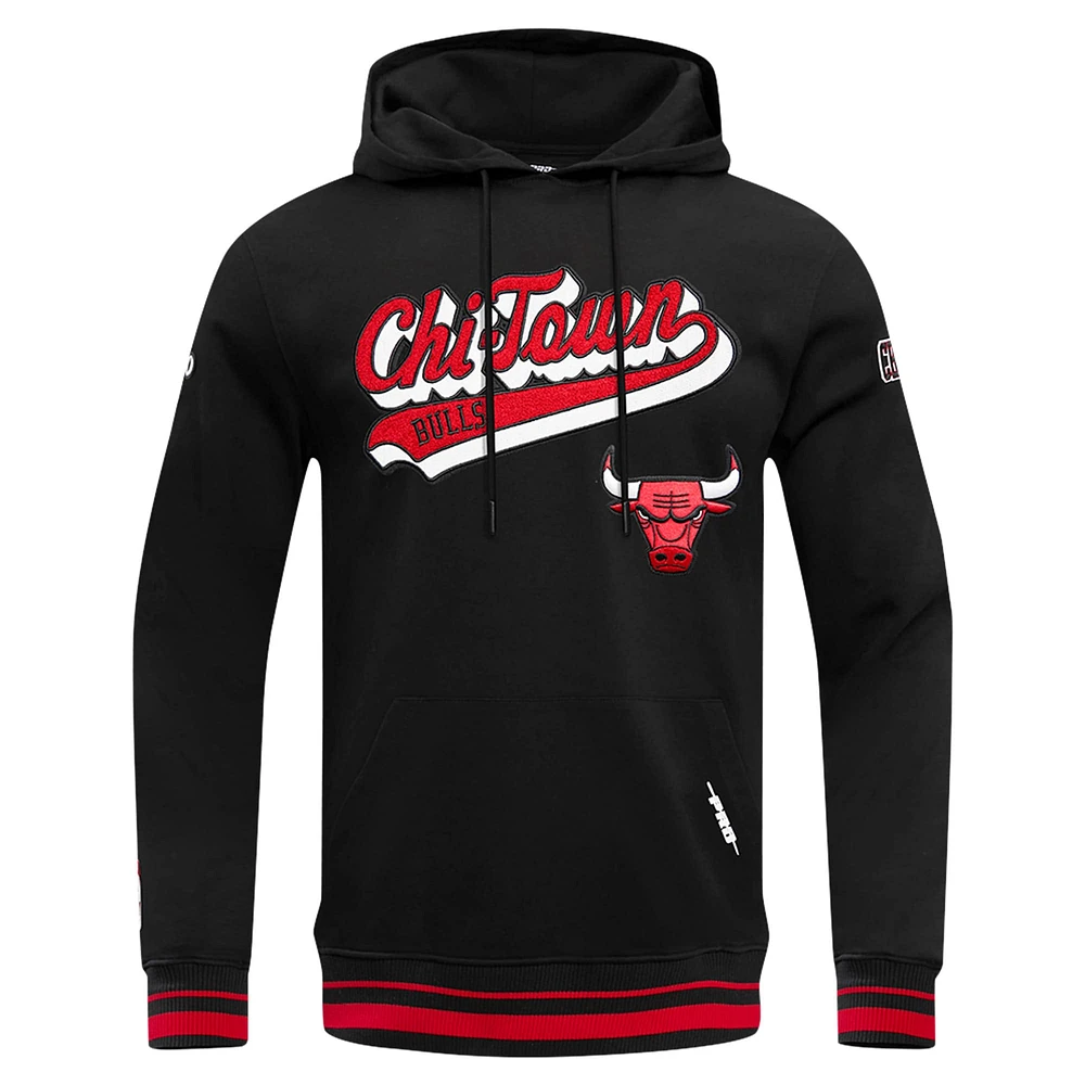 Sweat à capuche noir Pro Standard des Chicago Bulls Script Tail pour hommes