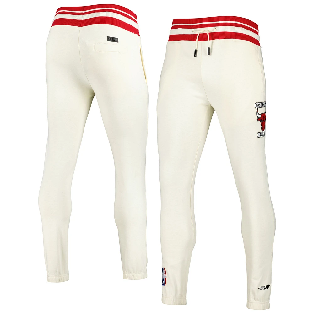 Pantalon de survêtement en molleton rétro classique Chicago Bulls Pro Standard crème pour homme