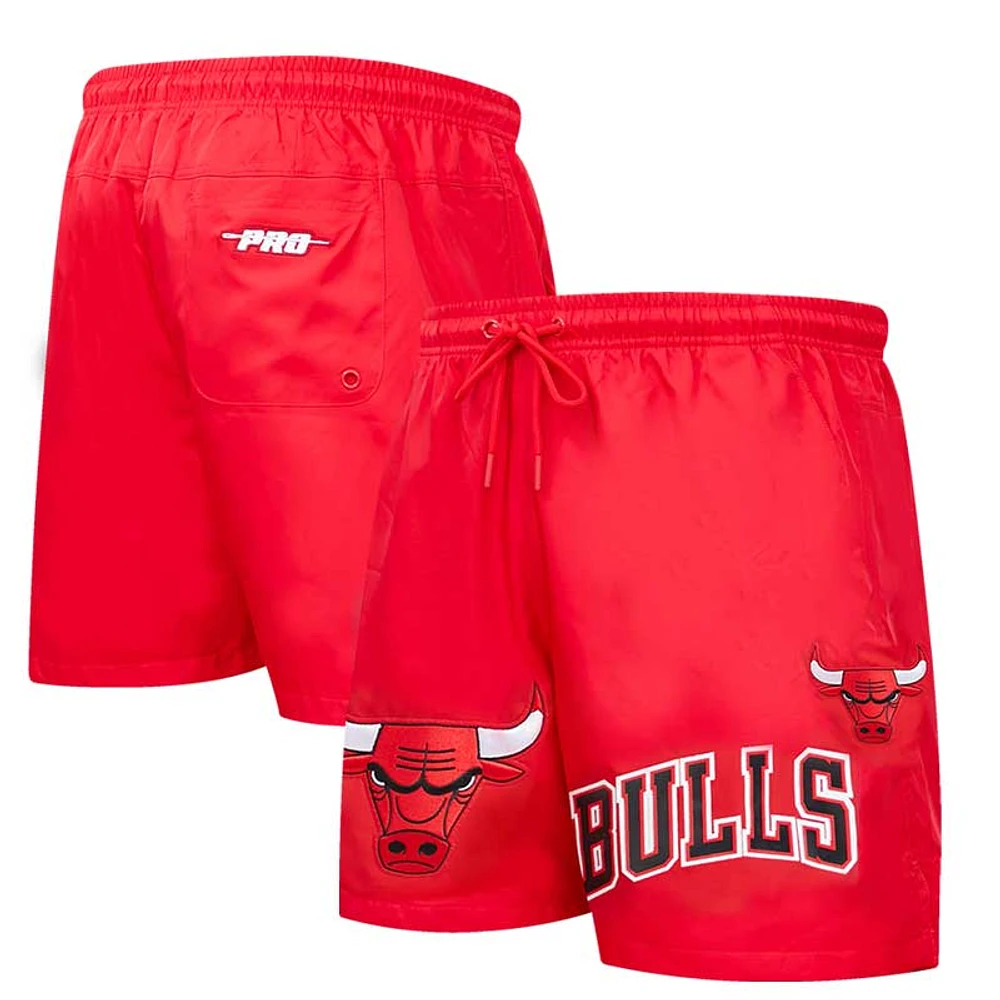 Short tissé Chicago Bulls Pro Standard rouge pour homme