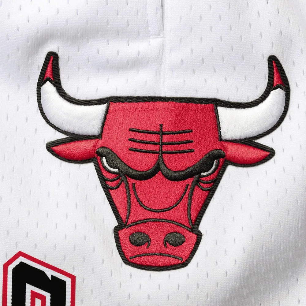 Short capsule Pro Standard Chicago Bulls 6x NBA Finals Champions Mesh pour homme, blanc