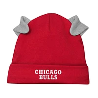 Ensemble 3 pièces pour nouveau-né et bébé Chicago Bulls Little Champ, body à manches longues, pantalon bonnet revers