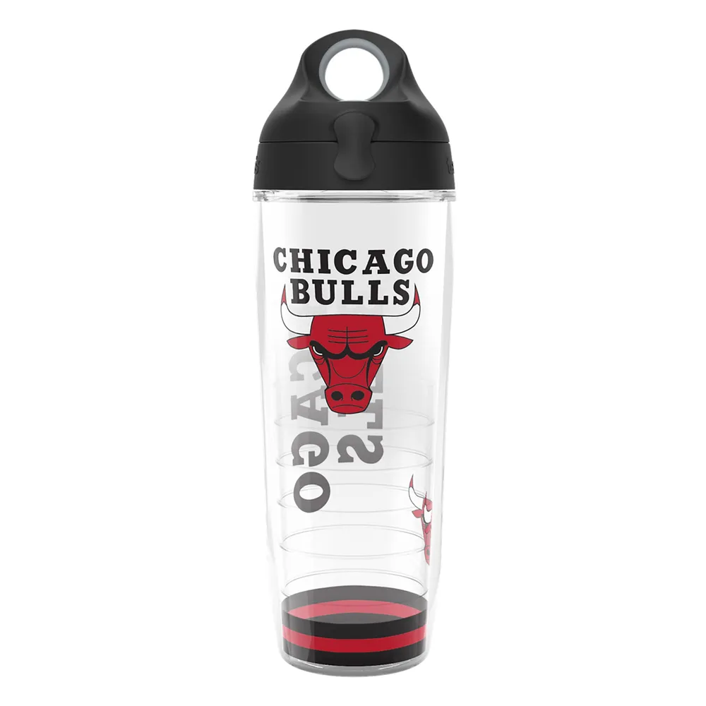 https://cdn.mall.adeptmind.ai/https%3A%2F%2Fimages.footballfanatics.com%2Fchicago-bulls%2Ftervis-chicago-bulls-24oz-arctic-classic-water-bottle_pi5033000_ff_5033726-d1e64d26a4f13360ecb8_full.jpg%3F_hv%3D2_large.webp