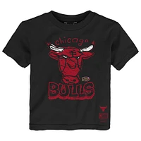 T-shirt noir Mitchell & Ness pour tout-petit, équipe préférée des Chicago Bulls