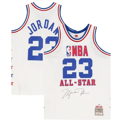 Michael Jordan hall Of Fame 2009 Signed Chicago Bulls Jersey Uda