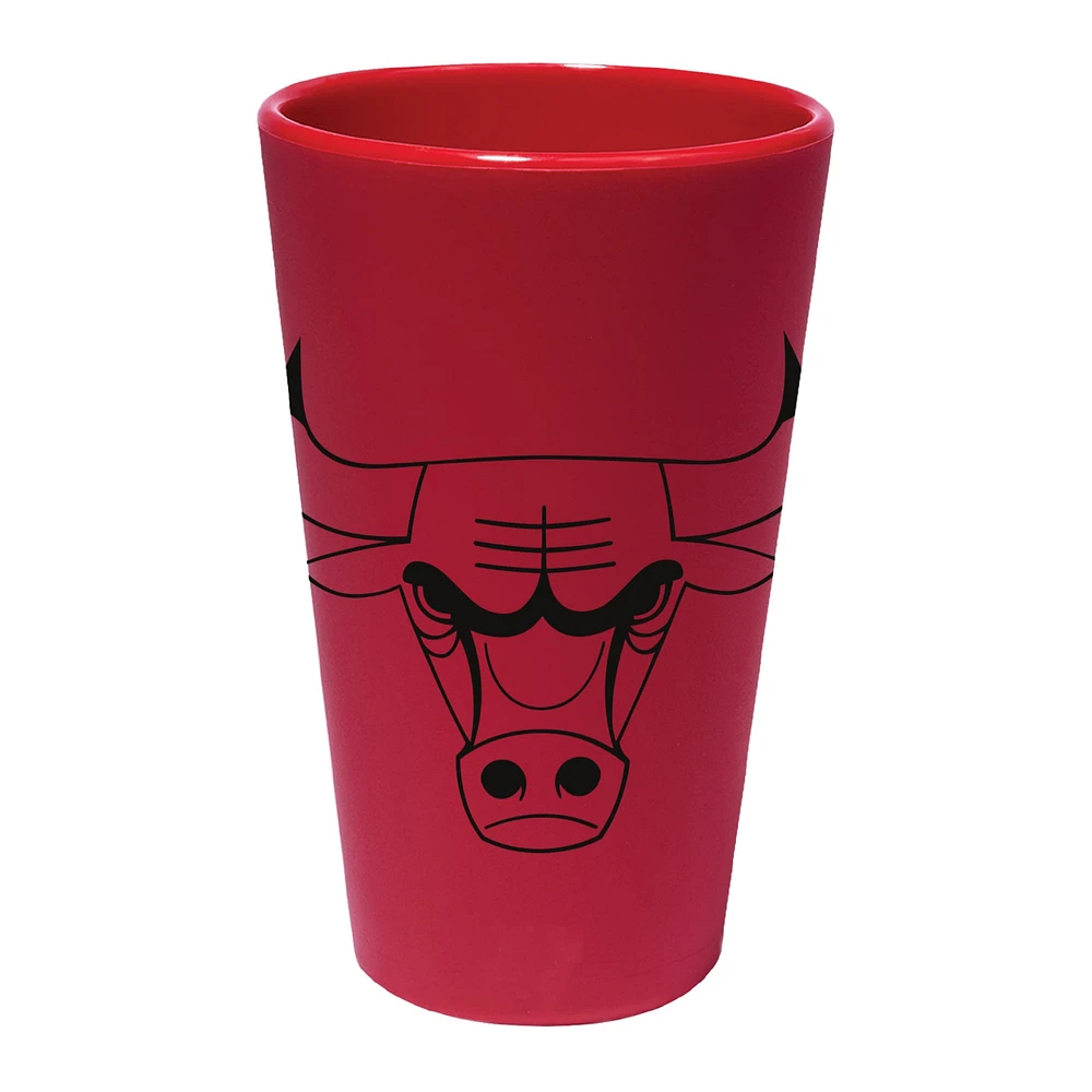 WinCraft Chicago Bulls 16oz. Team Color Silicone Pint Glass