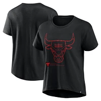 Women's Fanatics  Black Chicago Bulls Hand Check T-Shirt