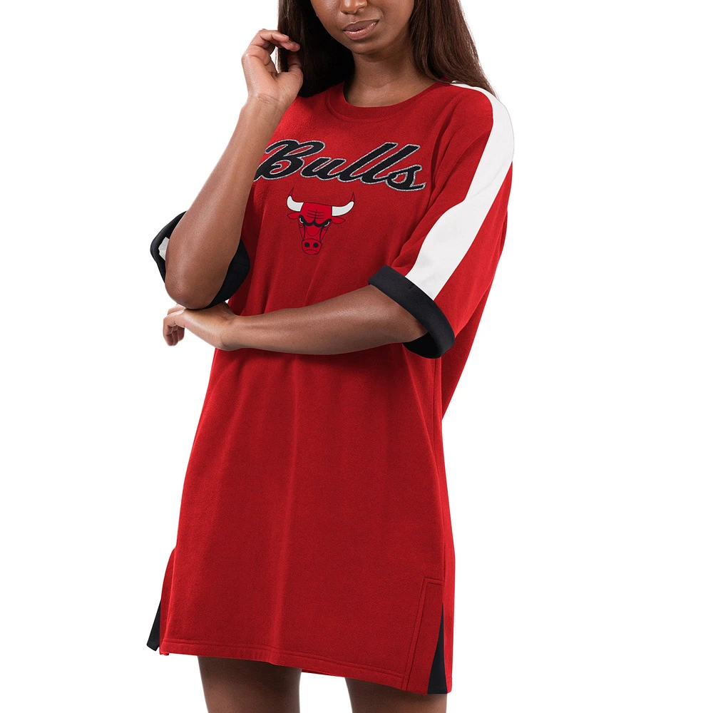 Robe sneaker rouge G-III 4Her par Carl Banks pour femmes, drapeau des Chicago Bulls