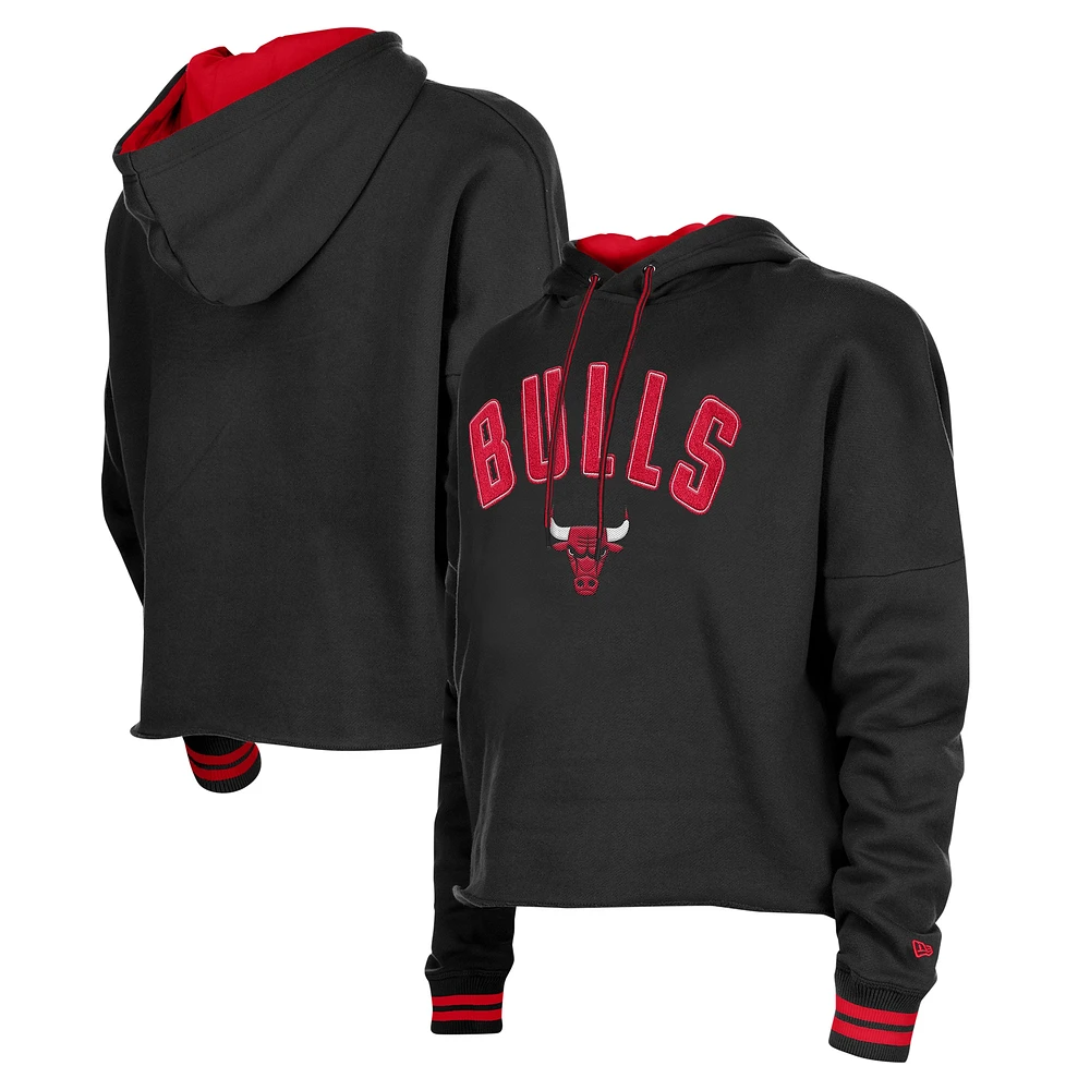 Women's New Era  Black Chicago Bulls Boxy Raw Edge Pullover Hoodie