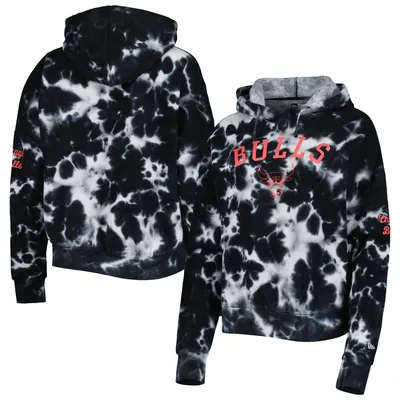 Chicago Bulls New Era Women's Brushed Cotton Tie-Dye Pullover Hoodie - Black