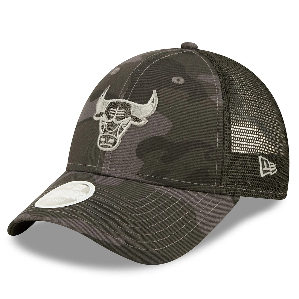 Women's New Era  Charcoal Chicago Bulls Camo Glam 9FORTY Trucker Snapback Hat