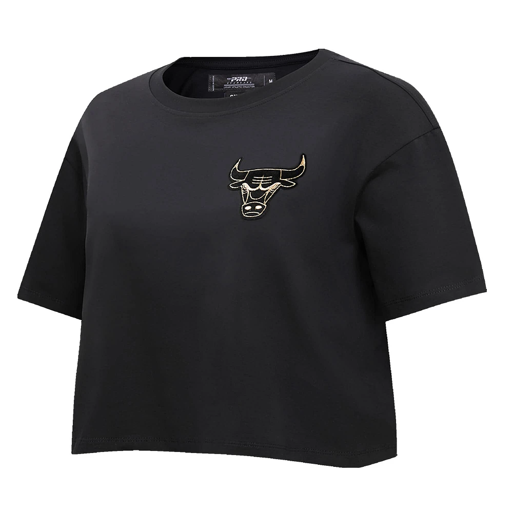 T-shirt noir Pro Standard pour femmes des Chicago Bulls Holiday Glam Boxy