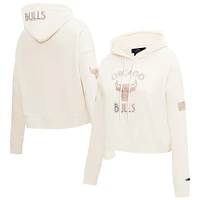 Women's Pro Standard Cream Chicago Bulls 2024/25 City Edition Chenille Applique Cropped Pullover Hoodie