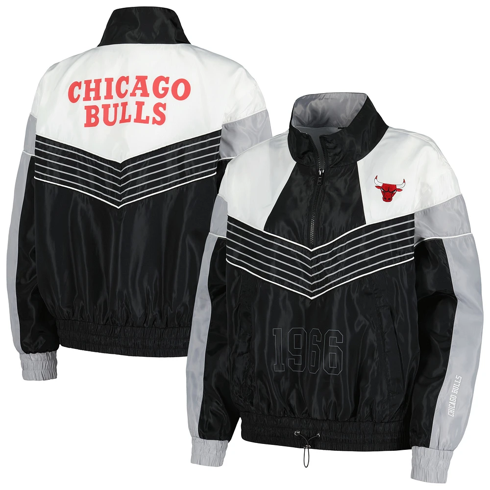 Veste de survêtement noire à demi-zip The Wild Collective Chicago Bulls Courtside pour femme