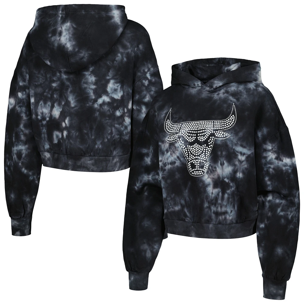 Women's The Wild Collective Black Chicago Bulls Tie-Dye Cropped Pullover Hoodie