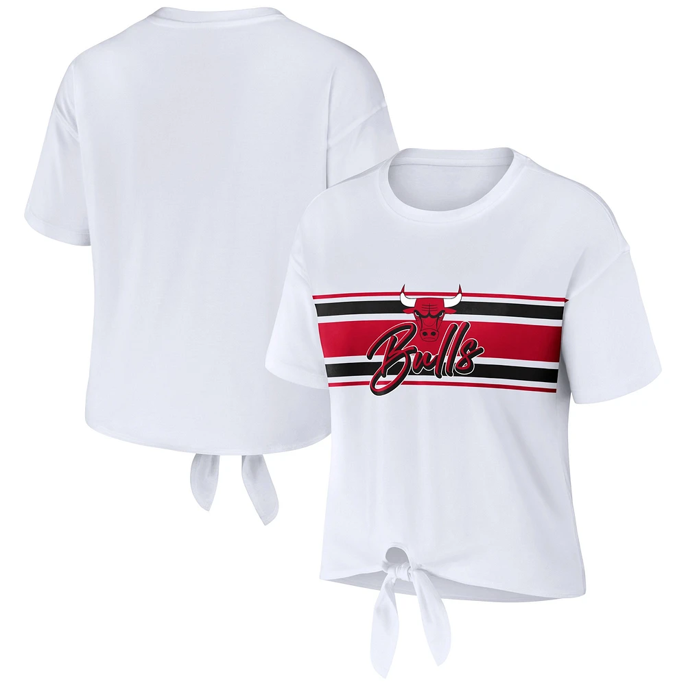 T-shirt blanc noué sur le devant des Chicago Bulls WEAR by Erin Andrews pour femmes